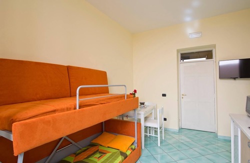 Vietri sul Mare Apartment | Appartamento a Vietri sul mare ID 3054