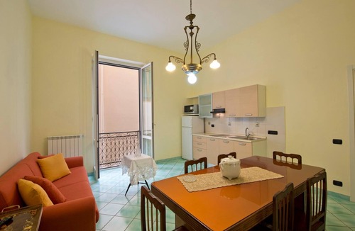 Vietri sul Mare Apartment | Appartamento a Vietri sul mare ID 3055