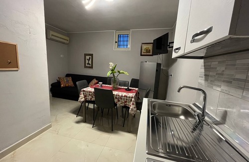 Pompei Apartment | Appartamento a Pompei con Idromassaggio e Servizi Vicini