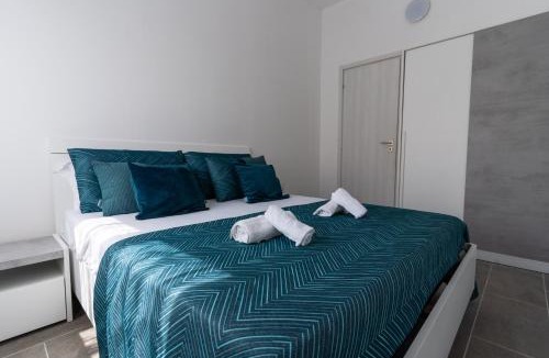San Giuliano a Mare Apartment | Appartamento Deluxe Eclissi sul MARE 30mt dal mare