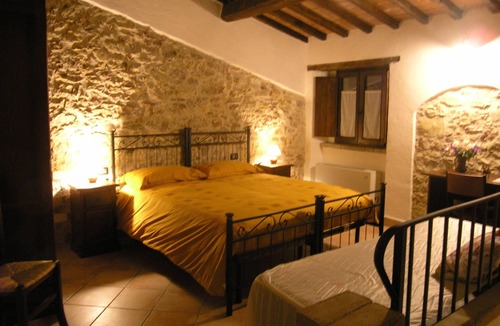 Giano dell'Umbria Other | Appartamento Tulipano con Piscina