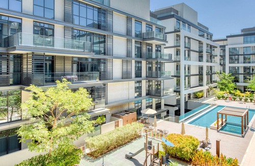Al Wasl Apartment | Apt w/ Dubai Luxury Experience Nxt to Burj Khalifa