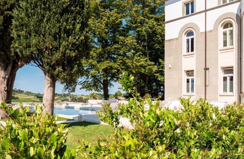 Quartiere Cesuola House | Art Deco Villa Art deco villa immersed in a centuries-old park