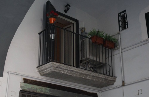 Montecalvario House | Art, history and tradition. Two rooms with Wi-Fi in the heart of Naples