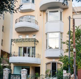 Palaio Faliro Villa | Artistic Villa Luxury