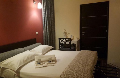 Caianello Bed & Breakfast | Ascot Holiday Home