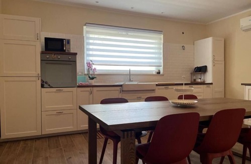 Colli al Volturno Bed & Breakfast | At Peter's Shed, superior quadruple room with private bathroom