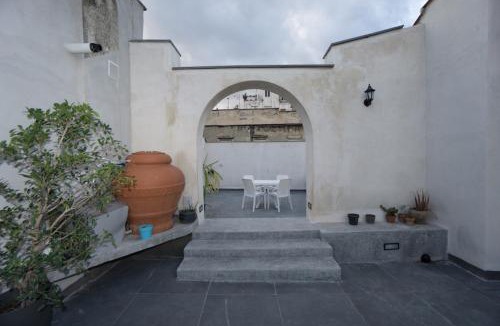 Quartieri Spagnoli Apartment | Attico San Mattia