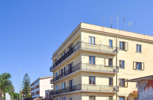Briatico Apartment | Attractive vacation apartment with sea view.