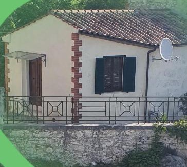 Saturnia Apartment | Aurinia