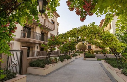 Mirdif Apartment | AWS Holiday Homes - Indulge in Elegance