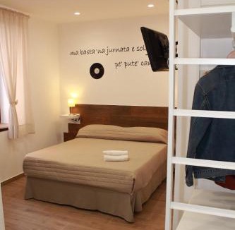Pozzuoli Bed & Breakfast | B&B Allerìa Pozzuoli