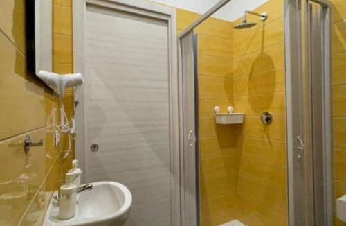 Volla House | B&B D'Aponte Home: Double/Twin Room with Single Beds