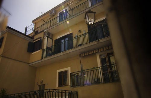 Dragonea Apartment | B & b, holiday homes, the Coast Path in Vietri sul mare