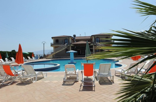 Briatico Hotel | B&B - Hotel con Piscina