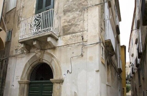 Tropea Apartment | Balcony on the Cliff Overlooking the Sea