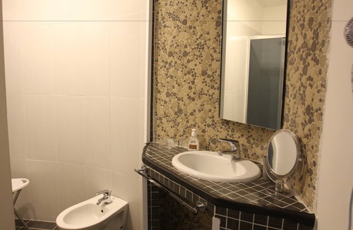 Mergellina House | Base Napoli B&B