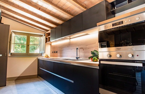 Passignano sul Trasimeno House | Beautiful private villa for 2 guests with private pool, A/C, WIFI, TV, patio and pets allowed