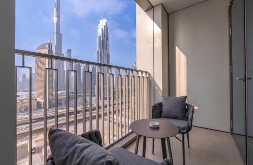 Za'abeel 2 Apartment | Beautiful 2-BR Flat in Downtown Luxury City Living at Its Best
