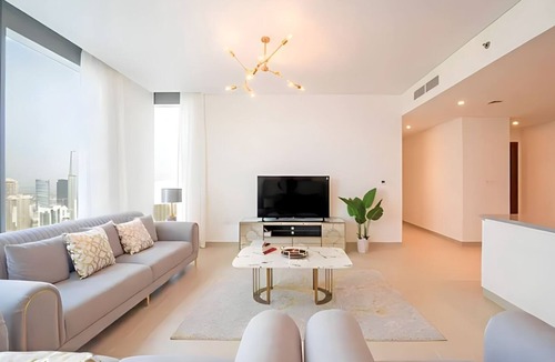 Jabal Ali 2 Apartment | Beautiful 3 Bedroom Beachfront Apartment with a view of Dubai Marina