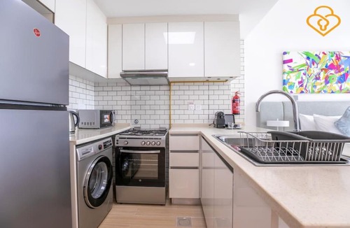 Al Satwa Apartment | Beautiful Studio walking to Metro & DWTC