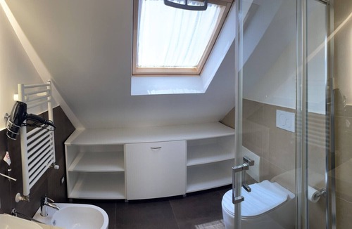 Cittanova Bed & Breakfast | Bed and Breakfast 'La Suite In Villa' with Sea View, Wi-Fi and Air Conditioning
