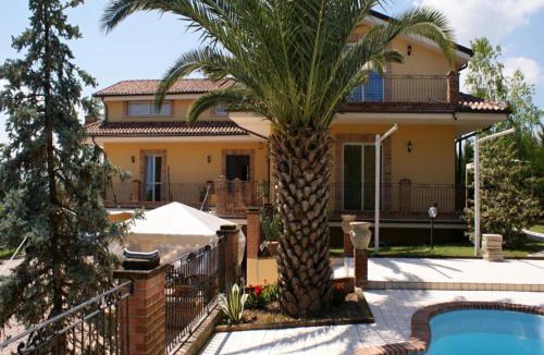 Corropoli Bed & Breakfast | Bed and Breakfast Villa Algi