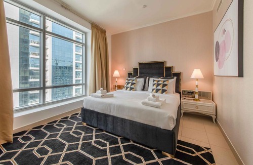 Downtown Dubai Apartment | BellaVista Burj Views Tower Opposite Dubai Mall