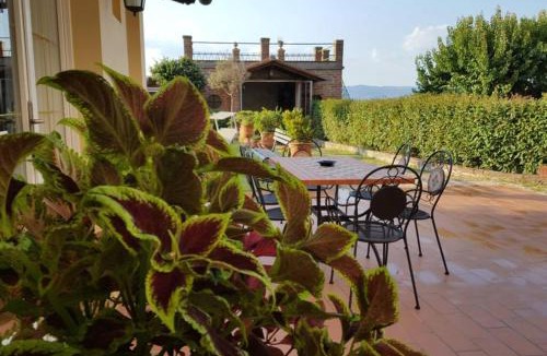 Contrada Castello Apartment | Bellavista la tua romantica vacanza sul Trasimeno