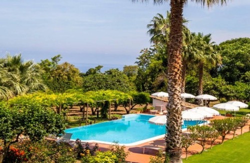 Santa Domenica Villa | Belvilla by OYO Villa Conte