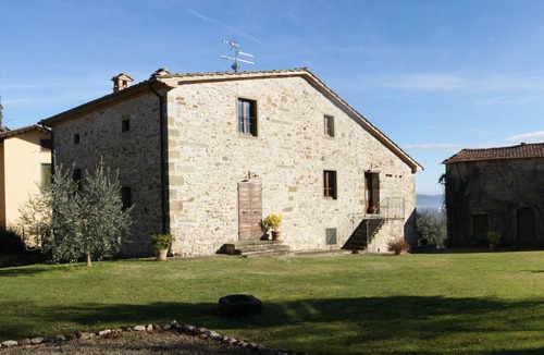 Motina Apartment | Big apartment with garden and kitchen in a countryhouse in Tuscany