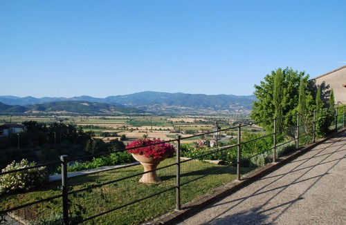 Motina Apartment | Big apartment with garden and kitchen in a countryhouse in Tuscany