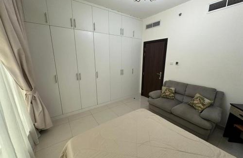 Al Majaz Apartment | Big flat 3 bedrooms, in floor 15 full service