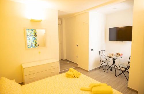 Naples City Centre Bed & Breakfast | Binario 56