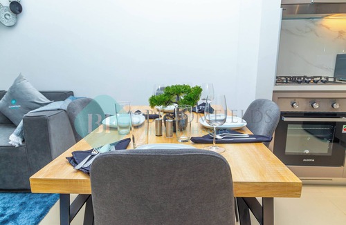 Nad Al Sheba Apartment | Bloomfields 1BR Azizi Gardens Meydan