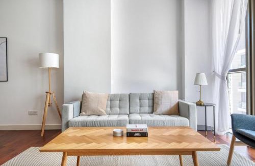 Al Wasl Apartment | Blueground City Walk gym pool garden DXB-1476