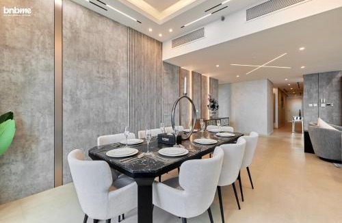 Za'abeel 2 Apartment | bnbme - Luxury 4BR Downtown Views II Apt Burj Khalifa Views Pool Gym Parking