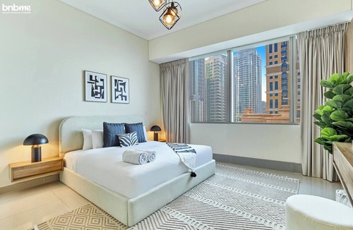 Dubai Apartment | bnbme | Sea View from 54th Floor | Heart of Marina