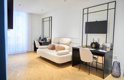 Cosenza Bed & Breakfast | Boutique Suites - Palazzo Rodotà 1683