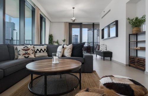 Downtown Dubai Apartment | Breathtaking City Views From DT Apt with Terrace