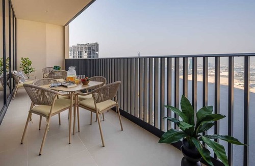 Dubai Apartment | Bright 3BR + Maid's Room w/Creek Harbour Views!