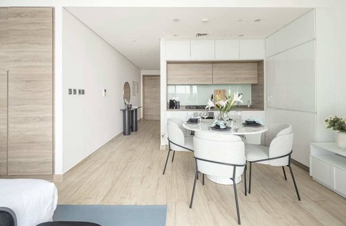 Dubai Marina Apartment | Bright and Cozy Studio in Dubai Marina