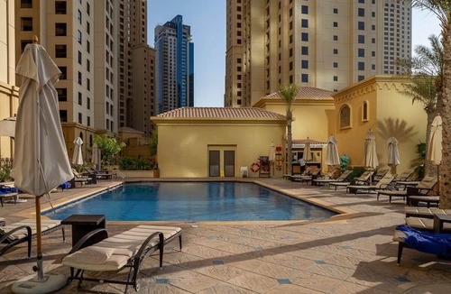 Dubai Marina Apartment | Bright and Spacious 1BR in the Heart of JBR!