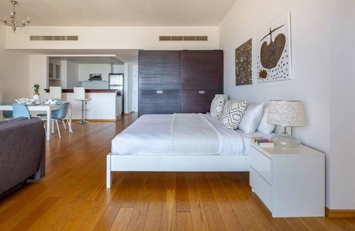 Dubai Marina Apartment | Bright Beautiful Studio in JBR with Full Sea View