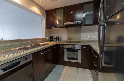 Dubai Marina Apartment | Bright One Bedroom in Marina