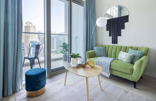 Dubai Marina Apartment | Bright & Stylish Studio w/Amazing Marina Views!