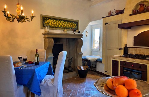 Cortona Old Town House | Built in 1251 yet totally remodeled in 2014- Located in Historic Cortona City