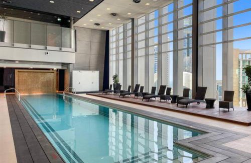 DIFC Apartment | Burj Khalifa & Downtown Views - 3BR Family Retreat Near Dubai Mall