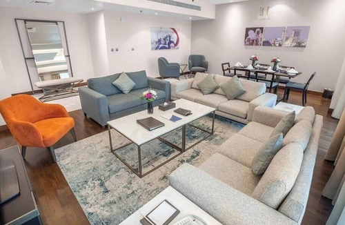 Al Wasl Apartment | Business Bay Street, 3 Bedroom Serviced Residence