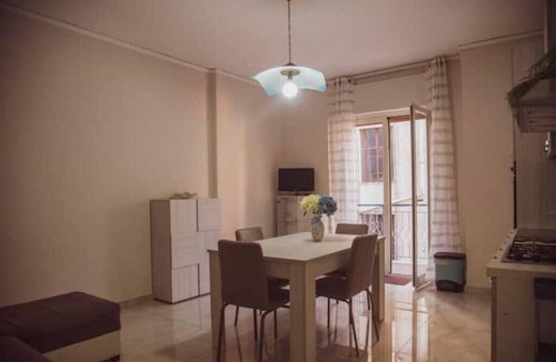 Poggiomarino Apartment | Campania Apartment Vesuvio Comfort - 150m station - 5km Pompeii